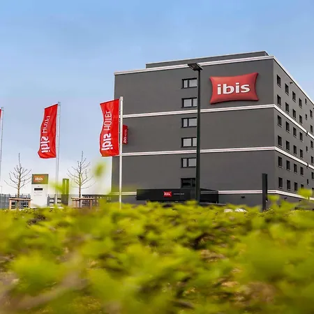 Ibis Duesseldorf Airport-2